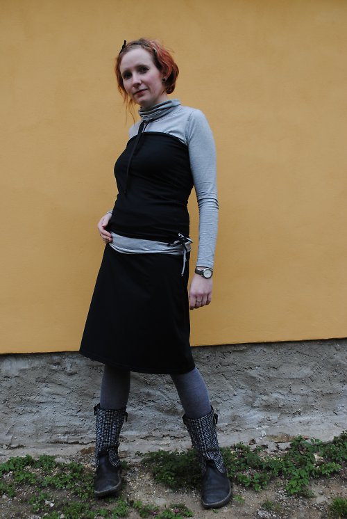 Bavlněná sukně - šňůrkovaná — foto 1