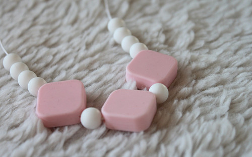 Kousací Korále - Pink / White — foto 1