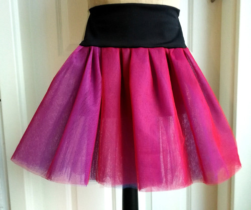 TUTU charivarinka MALINA (pas 54 cm +) — foto 1