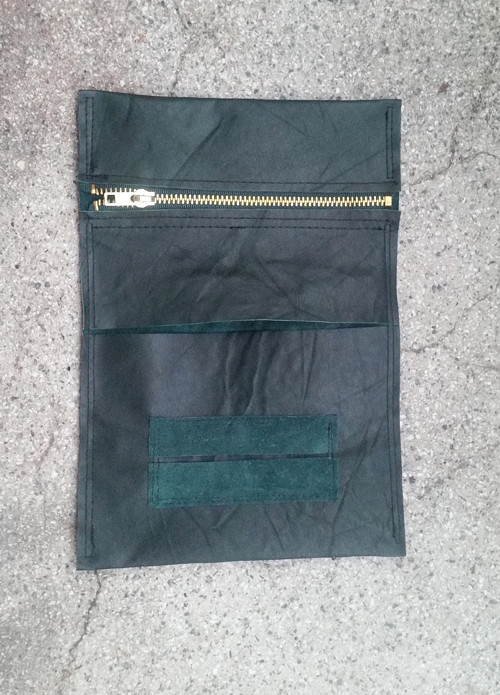 Pouzdro "LES" - upcycling — foto 1