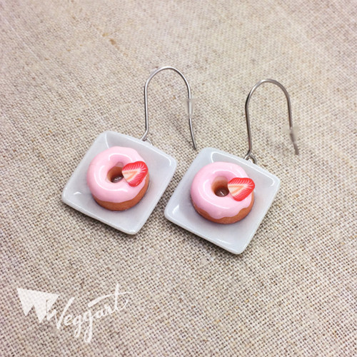 Donutky jahodové - chirurgická ocel — foto 1