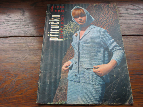 Příručka časopisu Žena a Móda 4/1966