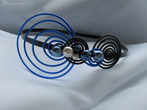 Čelenka Spirals - černá/modrá — foto 1