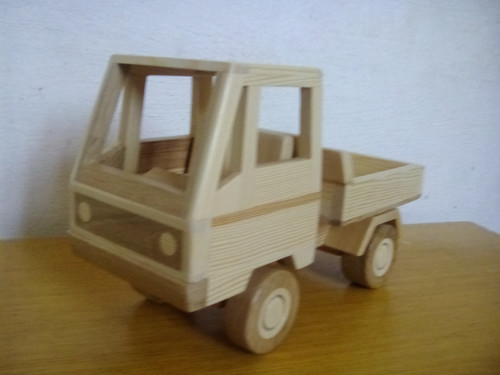 Dřevěné auto — foto 1