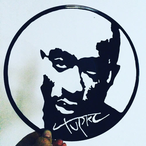 2 Pac portrét rapera vyřezáno do gramodesky — foto 1