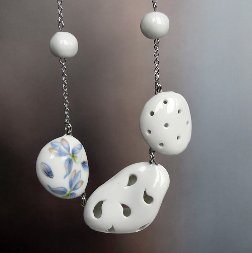Eire (porcelánový náhrdelník) — foto 1