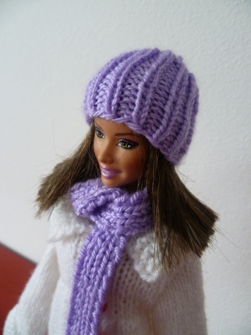 Čepice a šála pro barbie — foto 1