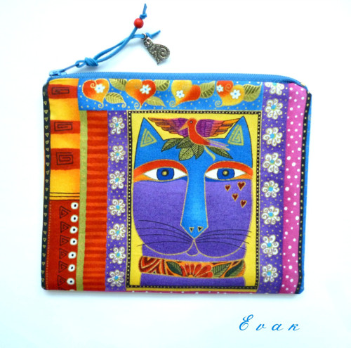 Kočka Nela - taštička desing Laurel Burch — foto 1