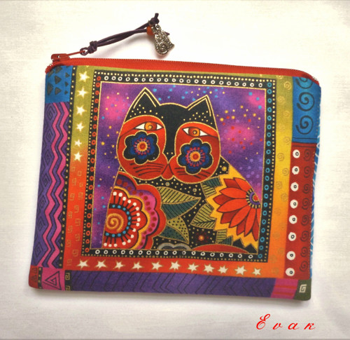 Kočka Míca - taštička desing Laurel Burch — foto 1