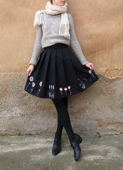 Malovaná Sukně Kytkatá — foto 1