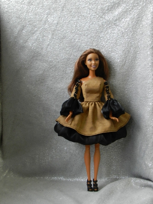 Šatičky pro Barbie — foto 1