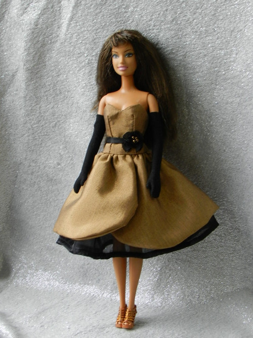 Šatičky pro Barbie — foto 1
