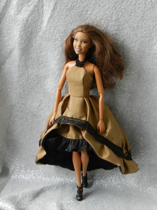 Šatičky pro Barbie — foto 1