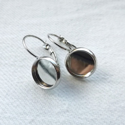 Náušnicová lůžka 10mm 1/10 párů platinová
