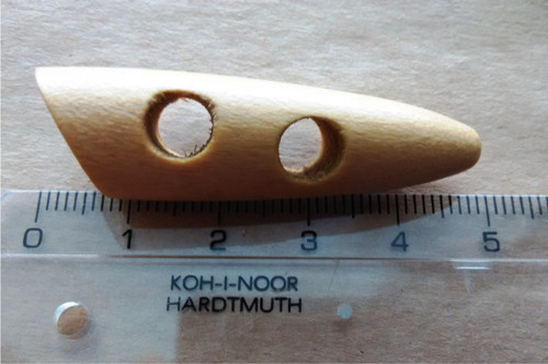 Dřevěný knoflík velký