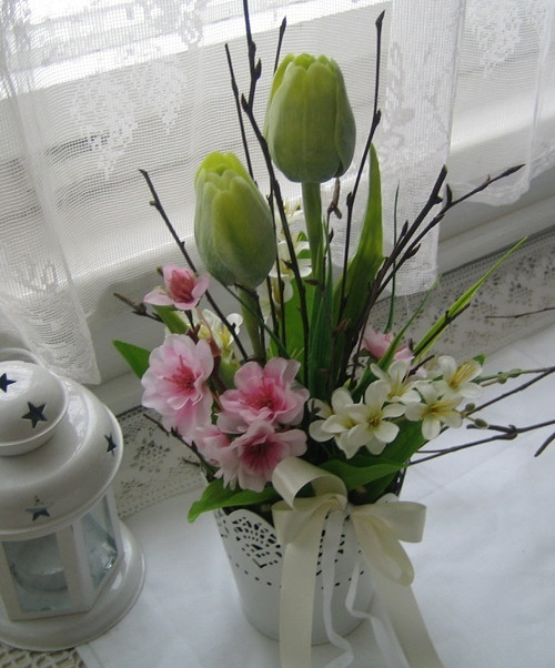 Plecháček s tulipány — foto 1
