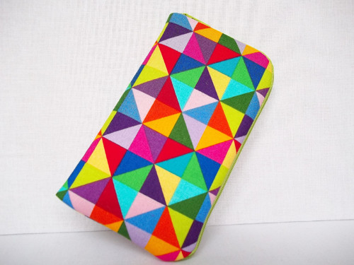 Obal na mobil-barevný (15 cm)