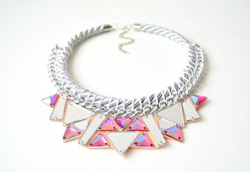 Náhrdelník Pink White Silver Tribal — foto 1