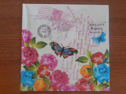 Ubrousek na decoupage - barevný motýl a květiny