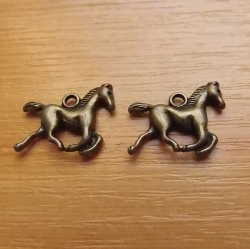 Kůň - starobronz - 15 x 19mm — foto 1