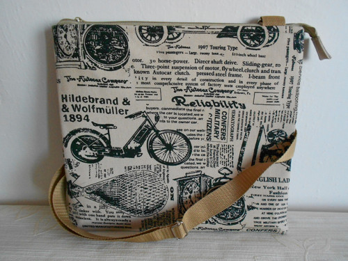 Crossbody II...budeme číst? — foto 1