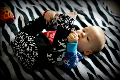 RARA - baby legíny BASIC black PIRATE vel. 80 — foto 1