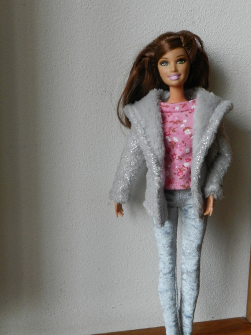Kabátek pro Barbie — foto 1