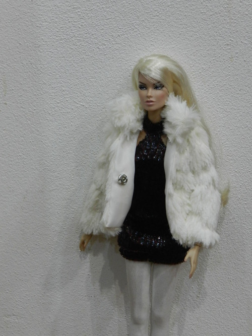 Kožíšek pro Barbie — foto 1