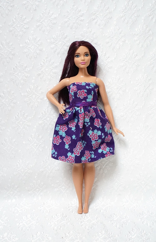 Šaty pro Barbie 2016 - curvy - baculku — foto 1
