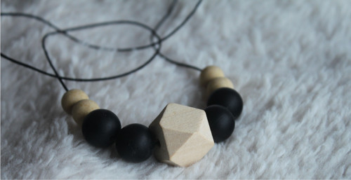 Kousací Korále - Natural / Black — foto 1