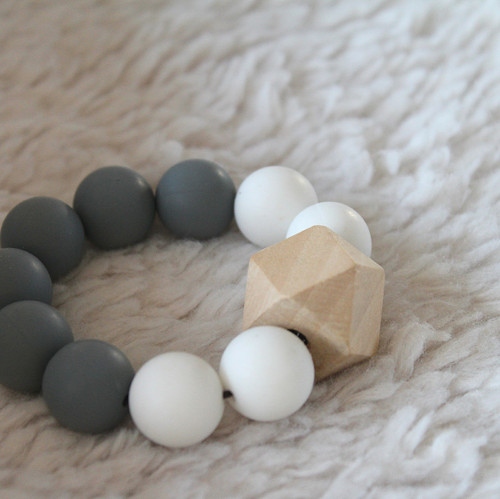 Kousátko - White / Gray / Natural — foto 1