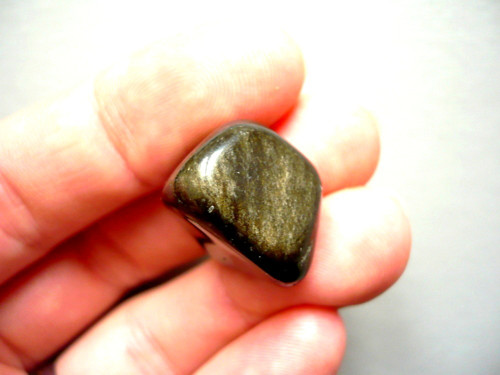 Trom. kámen - zlatý obsidián 25 mm, č.8