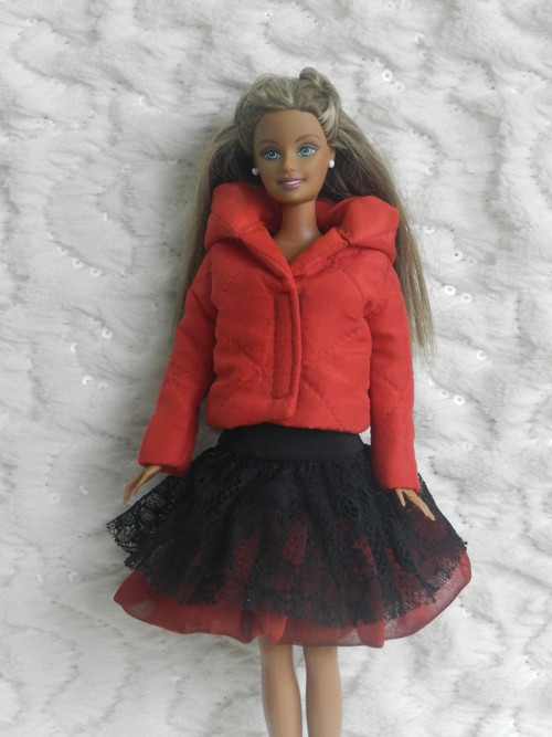 Bundička a sukýnka pro Barbie — foto 1