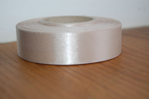 Atlasová - saténová stuha š. 24 mm : Lt. Beige