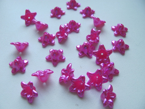 Plastové kytičky 13x13 mm - tmavě růžové - 12 ks