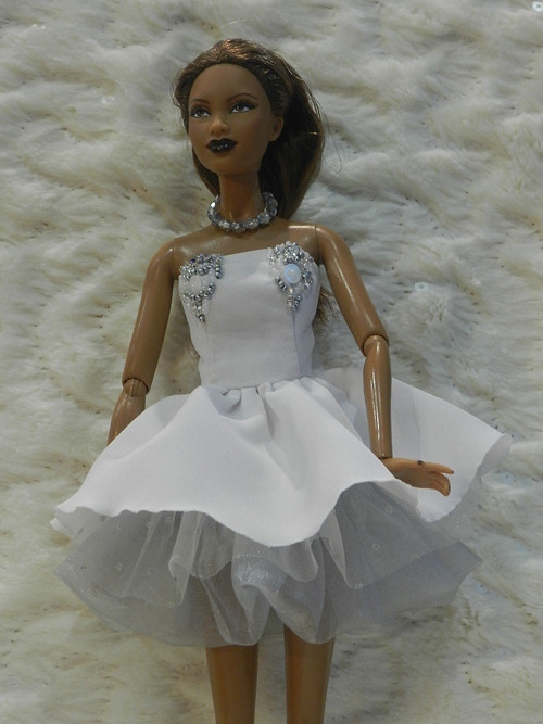 Šatičky pro Barbie — foto 1