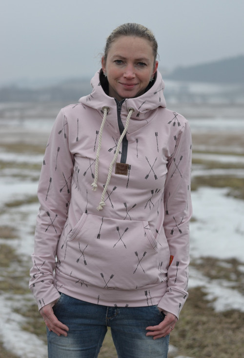 Růžová mikina — foto 1