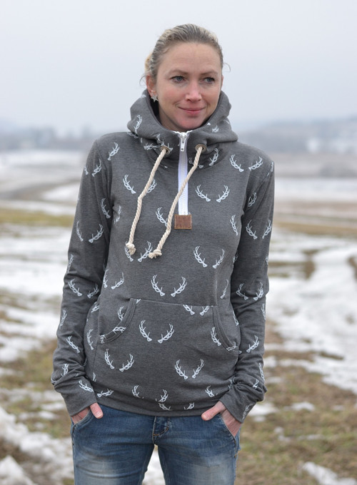 Šedá mikina — foto 1