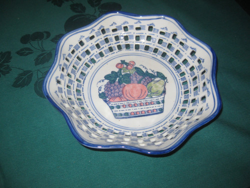 Porcelánová miska košíčkového typu — foto 1