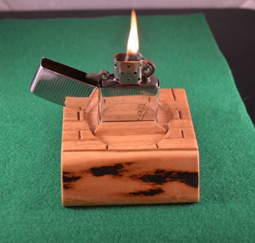 Stojánek na Zippo — foto 1
