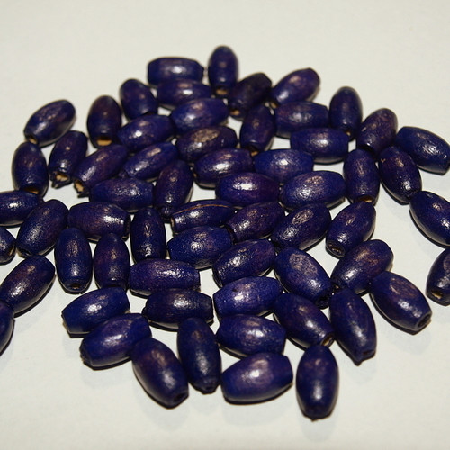 Dřevěné korálky - válečky 6 x 10 mm (cena 100ks)