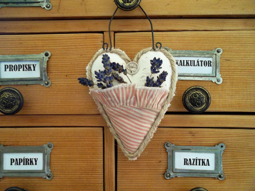 Stará Francie č. 3 ( i s levandulí ) — foto 1