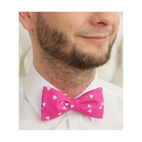 Pánský vázací motýlek - růžový s trojúhelníky