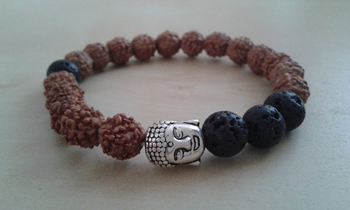 Náramek s Buddhou -rudraksha + láva