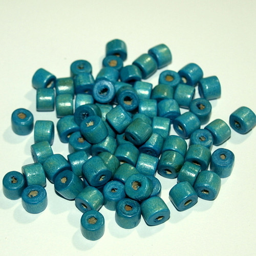 Dřevěné korálky - válečky 7 x 6 mm (cena 120ks)