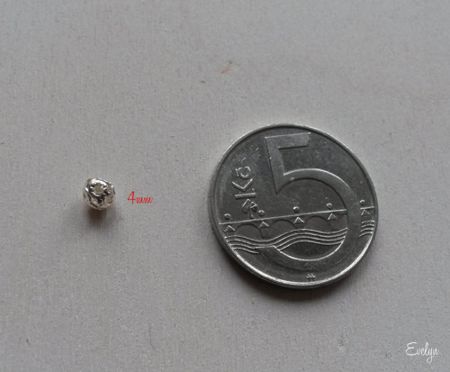Korálek kulatý kov 4 mm