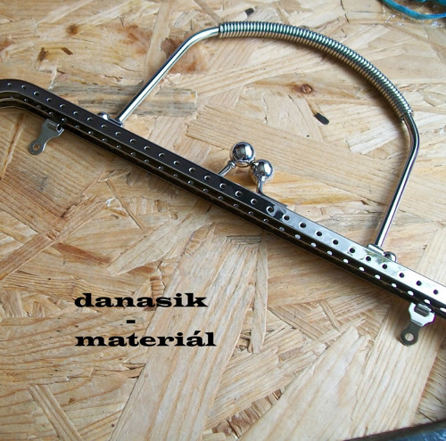 Rámeček Na Kabelku Platinový - 25 cm
