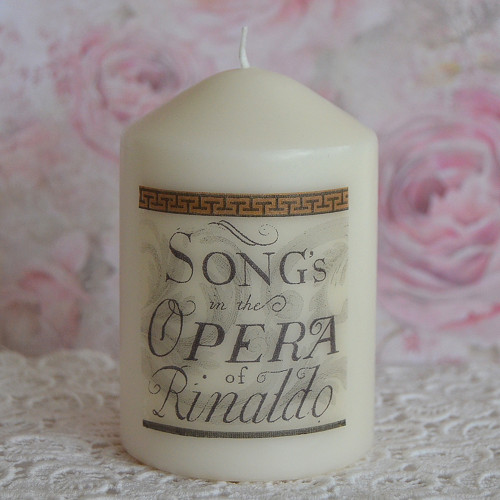 Rinaldo (10 x 7 cm) — foto 1