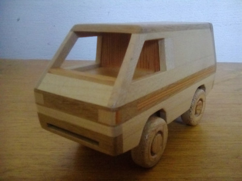 Dřevěné auto — foto 1