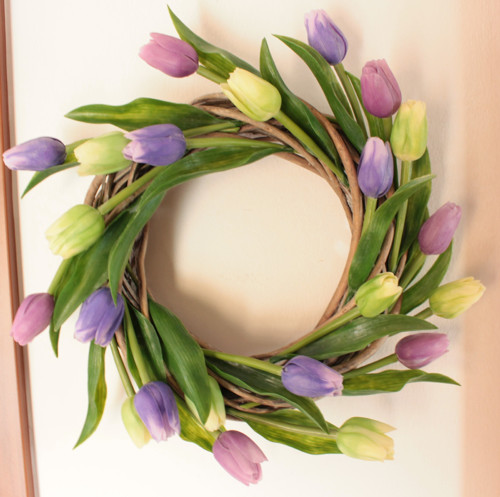 Jarní věnec s tulipány — foto 1